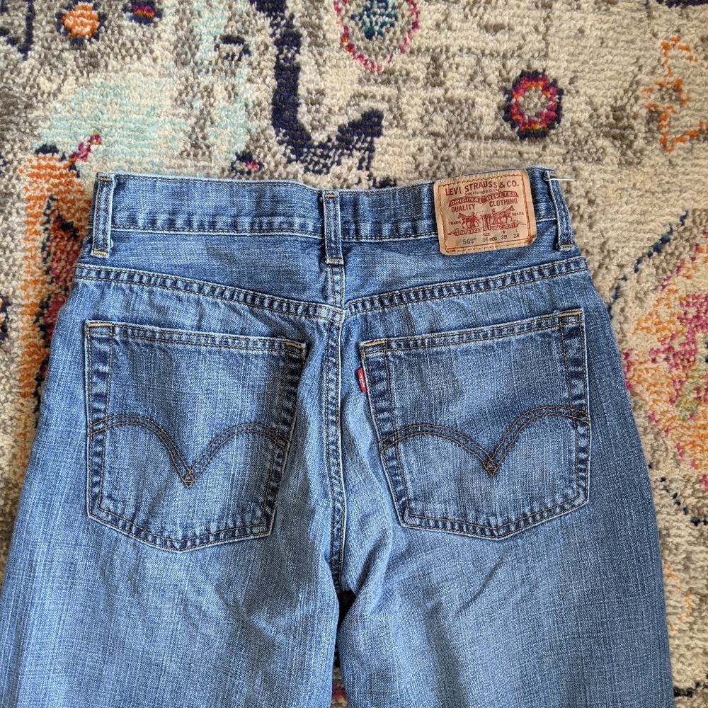 Levi's 569 loose straight leg. Sz 28 x 28 or 16 R